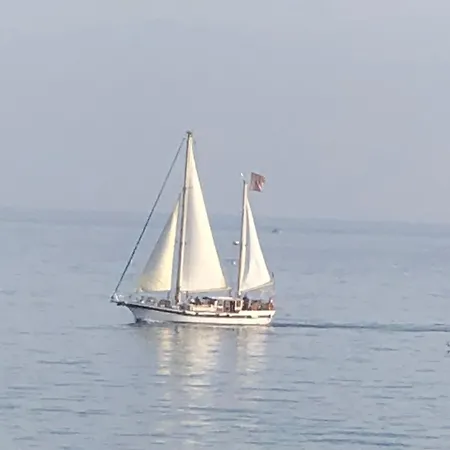 Frontline Deluxe 3br דירה